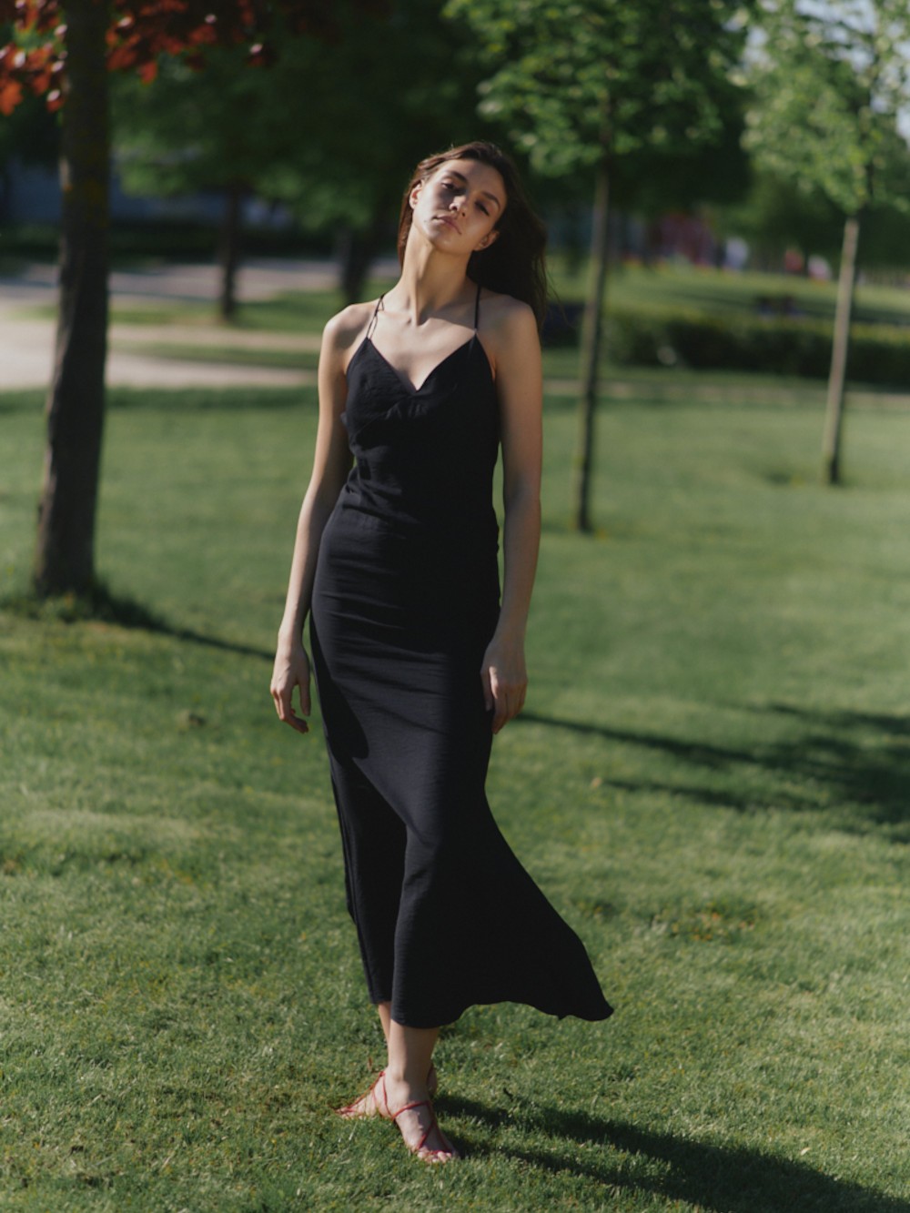 Dress with ties on the back black